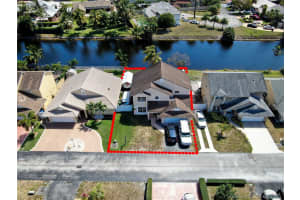 18711 NW 77th Ct, Hialeah, FL 33015, Sold 05/22/20