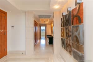 17875 Collins Ave, Sunny Isles Beach, FL 33160, Sold 04/30/21