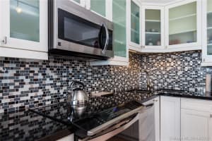 345 Ocean Dr, Miami Beach, FL 33139, Sold 02/12/21