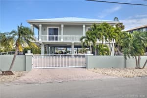 78 N Bounty Ln, Key Largo, FL 33037, Sold 12/15/20