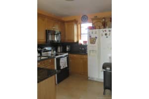 8425 NW 8th St, Miami, FL 33126, Sold 08/26/20