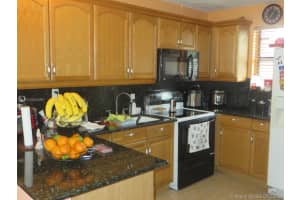 8425 NW 8th St, Miami, FL 33126, Sold 08/26/20