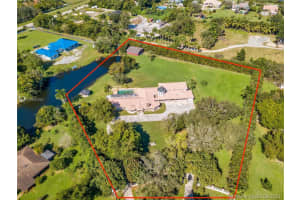 11050 SW 25th St, Davie, FL 33324, Sold 12/03/21