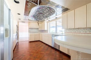 11050 SW 25th St, Davie, FL 33324, Sold 12/03/21