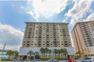 427 Golden Isles Dr #6g, Hallandale Beach, FL 33009, Sold 07/27/20