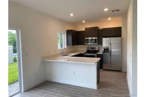 870 S E 19th St, Homestead, FL 33034, Sold 06/19/20