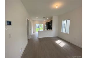 888 S E 18th St, Homestead, FL 33035, Sold 06/25/20