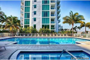 7928 East Dr, North Bay Village, FL 33141, Sold 09/11/20