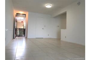 210 Lake Pointe Dr, Oakland Park, FL 33309, Sold 04/30/21