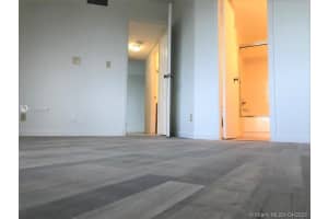 210 Lake Pointe Dr, Oakland Park, FL 33309, Sold 04/30/21