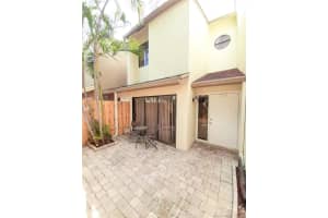 314 City View Dr, Fort Lauderdale, FL 33311, Sold 06/17/20