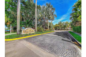 982 NW 92nd Terrace #1l, Plantation, FL 33324, Sold 06/22/20