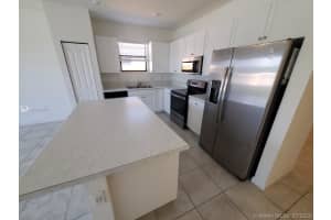2541 SE 1st St, Homestead, FL 33033, Sold 09/30/20