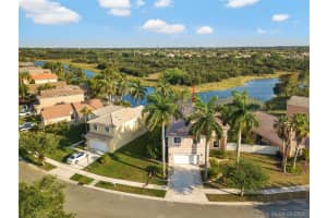 427 SW 191st Terrace, Pembroke Pines, FL 33029, Sold 07/23/20