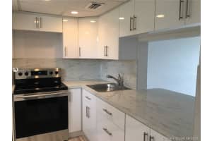 2825 NE 201st Terrace APT M215, Aventura, FL 33180, Sold 12/21/20