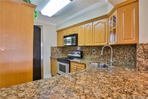 8517 NW 7th St, Miami, FL 33126, Sold 07/10/20