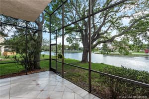 1990 Bayberry Dr, Pembroke Pines, FL 33024, Sold 06/08/20