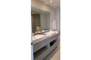 4010 S Ocean Dr r809, Hollywood, FL 33019, Sold 01/26/22