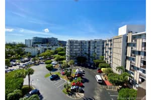 20400 W Country Club Dr, Aventura, FL 33180, Sold 07/16/20
