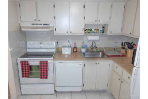 9701 W McNab Rd, Tamarac, FL 33321, Sold 11/05/20