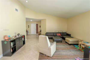 11101 SW 13th St, Pembroke Pines, FL 33025, Sold 06/01/20