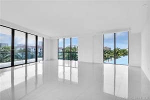 3250 NE 188th St, Aventura, FL 33180, Sold 09/25/20