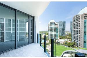 2831 S Bayshore Dr, Miami, FL 33133, Sold 10/08/21