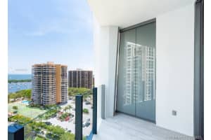 2831 S Bayshore Dr, Miami, FL 33133, Sold 10/08/21