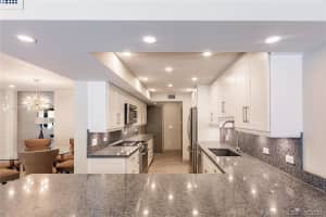 8055 SW 86th Terrace, Miami, FL 33143, Sold 08/24/20