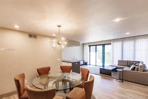 8055 SW 86th Terrace, Miami, FL 33143, Sold 08/24/20