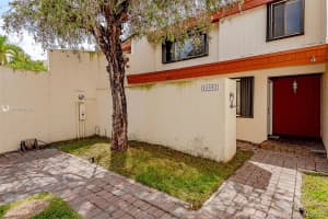 10685 SW 76th Terrace, Miami, FL 33173, Sold 01/22/21