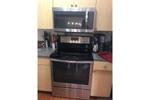 2941 NE 185th St, Miami, FL 33180, Sold 07/28/20