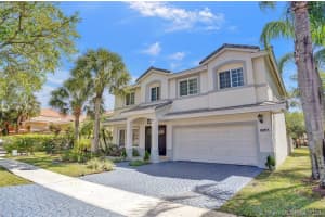 18703 NW 89th Ave, Hialeah, FL 33018, Sold 08/04/20