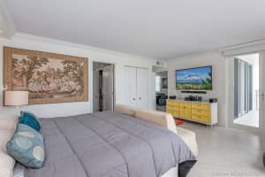 9250 W Bay Harbor Dr #5a, Bay Harbor Islands, FL 33154, Sold 03/15/21
