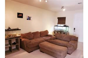 370 NE 37th Pl, Homestead, FL 33033, Sold 08/31/20
