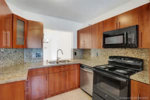 8250 NW 10th St, Miami, FL 33126, Sold 06/30/20