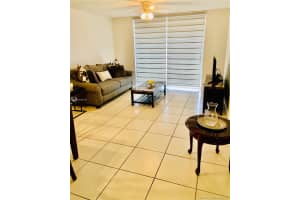 9360 Fontainebleau Blvd, Miami, FL 33172, Sold 07/27/20