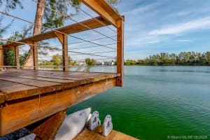 5009 SW 71st Pl, Miami, FL 33155, Sold 08/25/20