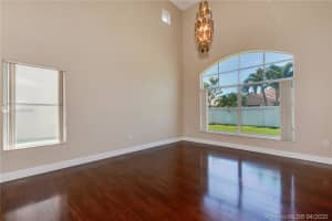 18980 NW 10th Terrace, Pembroke Pines, FL 33029, Sold 06/10/20