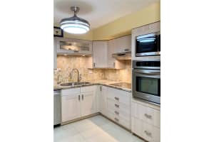 4020 Galt Ocean Dr, Fort Lauderdale, FL 33308, Sold 11/05/20