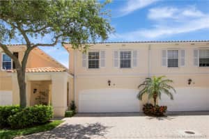 16 Laurel Oaks Cir, Jupiter, FL 33469, Sold 06/15/21