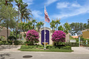 16 Laurel Oaks Cir, Jupiter, FL 33469, Sold 06/15/21