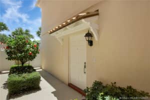 16 Laurel Oaks Cir, Jupiter, FL 33469, Sold 06/15/21
