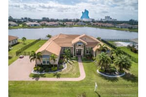 4974 W Sterling Ranch Cir, Davie, FL 33314, Sold 08/14/20