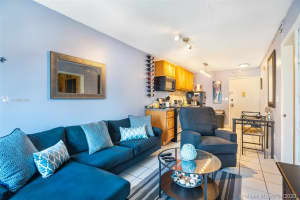 710 Washington Ave, Miami Beach, FL 33139, Sold 02/26/21