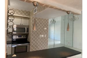 935 NE 199th St, Miami, FL 33179, Sold 10/19/20