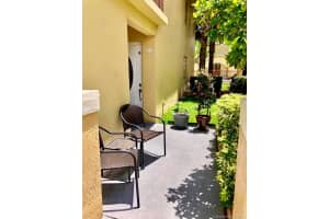 7910 NW 7th St, Pembroke Pines, FL 33024, Sold 06/26/20