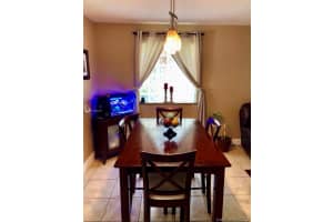 7910 NW 7th St, Pembroke Pines, FL 33024, Sold 06/26/20
