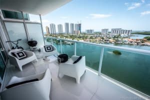 400 Sunny Isles Blvd, Sunny Isles Beach, FL 33160, Sold 01/07/22