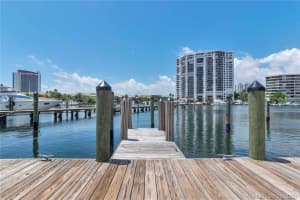 2657 Parkview Dr S, Hallandale Beach, FL 33009, Sold 07/17/20